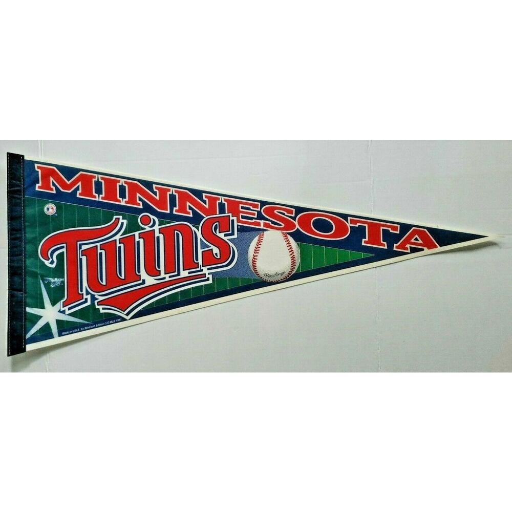 Rare Vintage 1997 MLB Pennant Minnesota Twins WinCraft Sports 12" x 30"‎ NOS